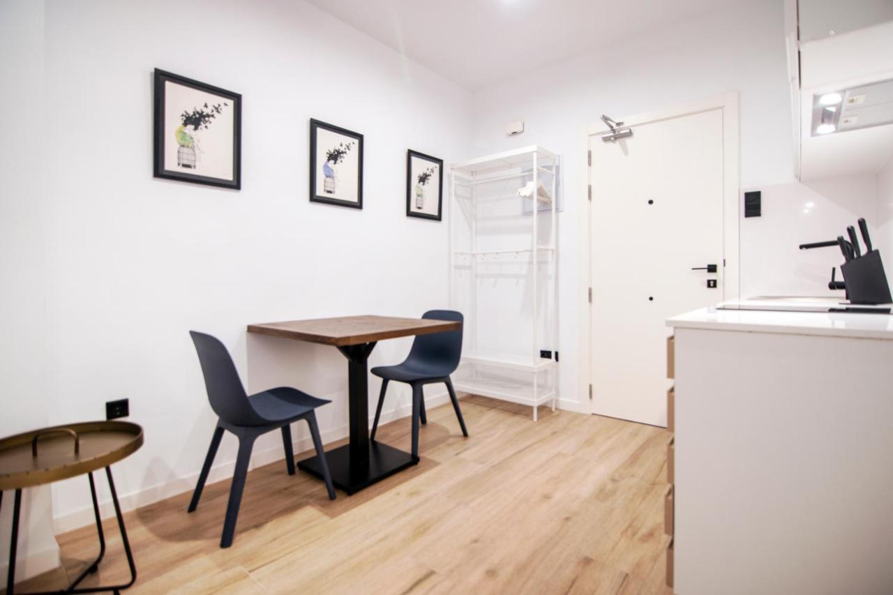 Vlc Host- Eixarchs Apartment Валенсия Екстериор снимка