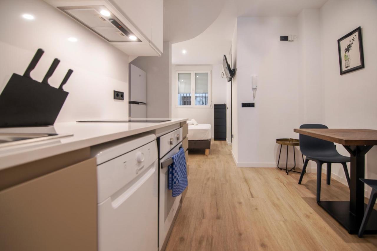 Vlc Host- Eixarchs Apartment Валенсия Екстериор снимка