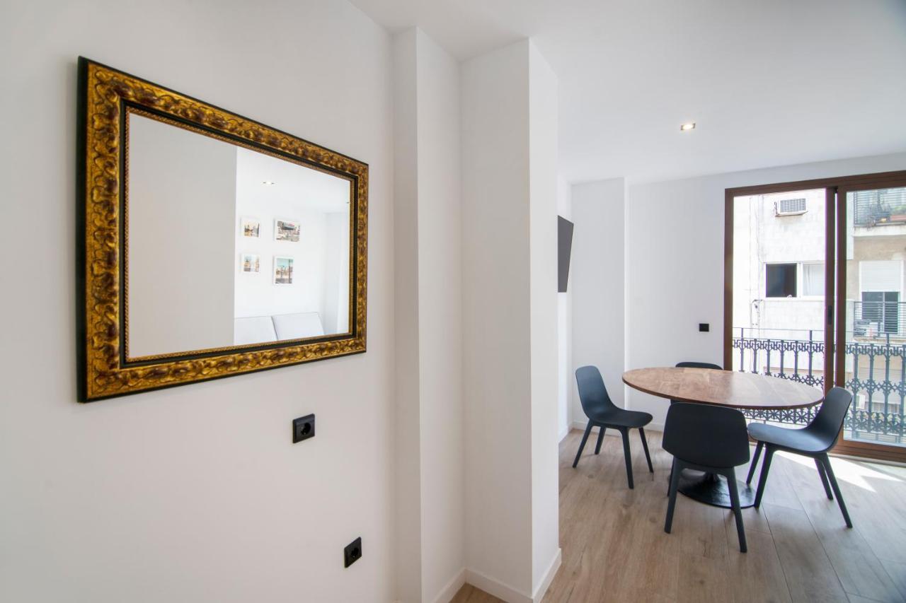 Vlc Host- Eixarchs Apartment Валенсия Екстериор снимка