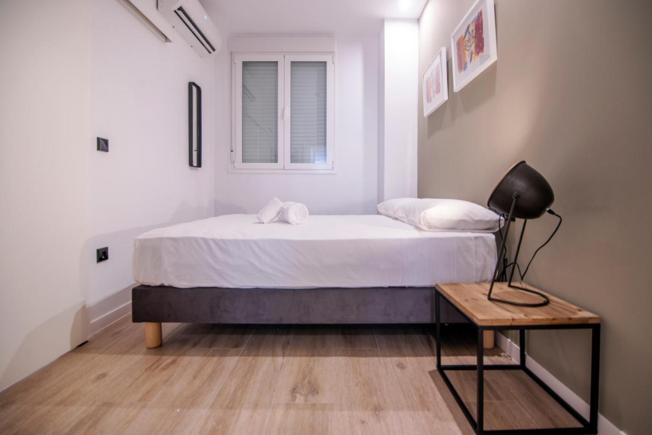 Vlc Host- Eixarchs Apartment Валенсия Екстериор снимка