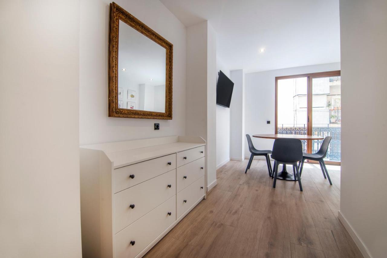 Vlc Host- Eixarchs Apartment Валенсия Екстериор снимка